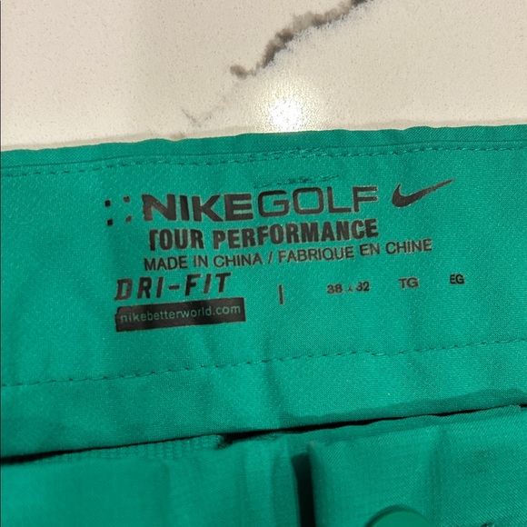 Nike Men's Bright Green Golf pants - Picture 2 of 4